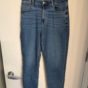 American Eagle Outfitters Mom Jeans
